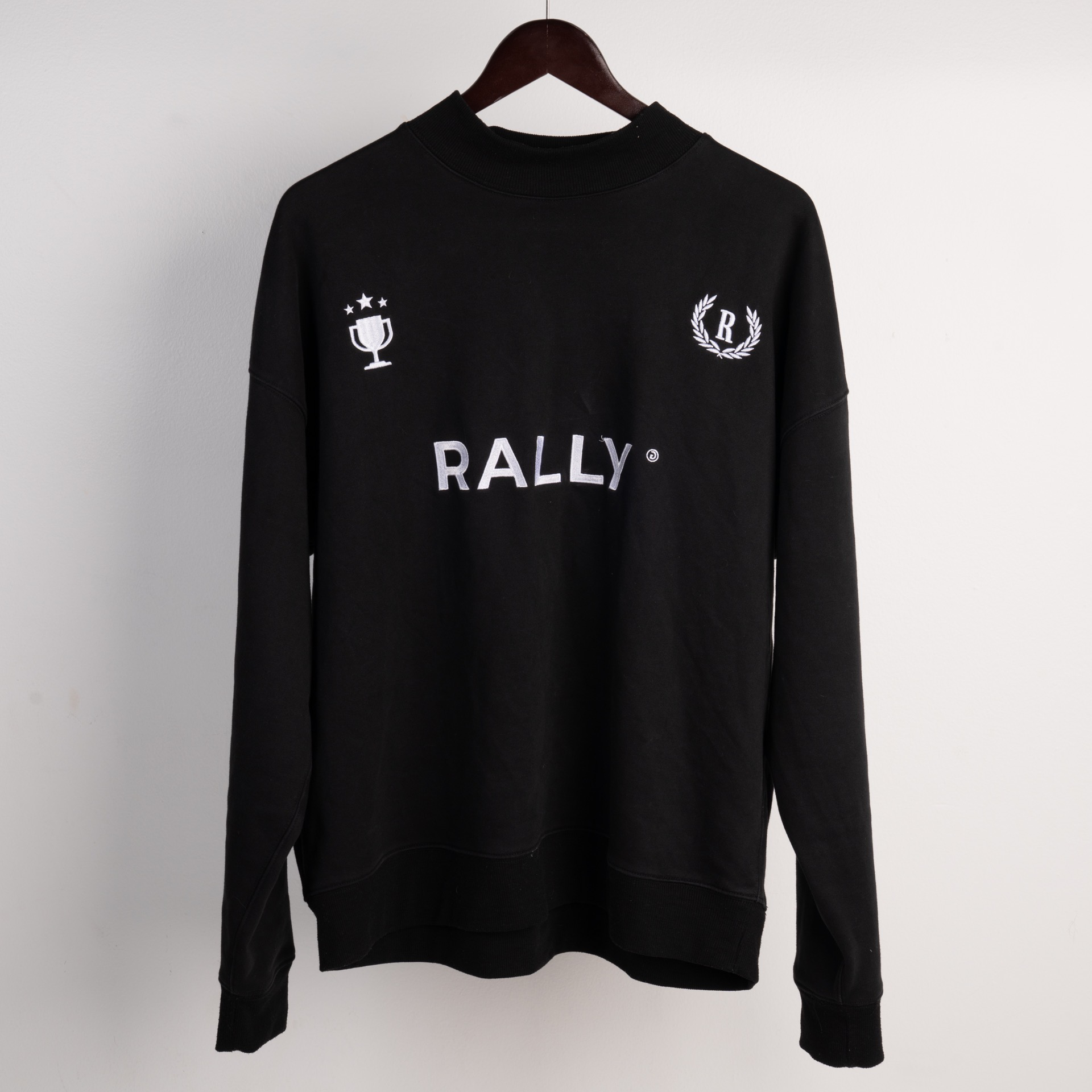 Black Crew Neck Sweatshirt